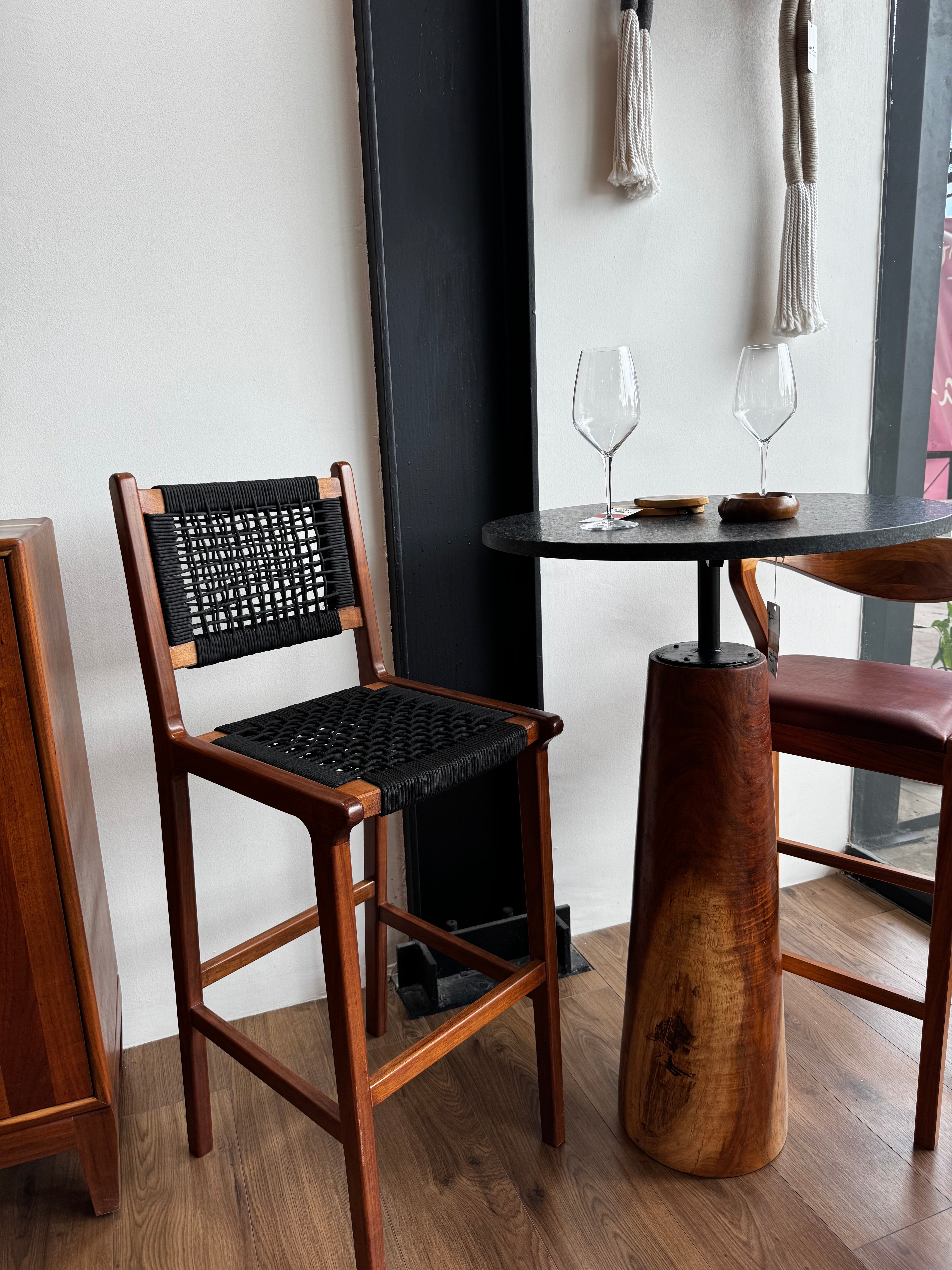 Banco de barra Bern - Sakal Macramé