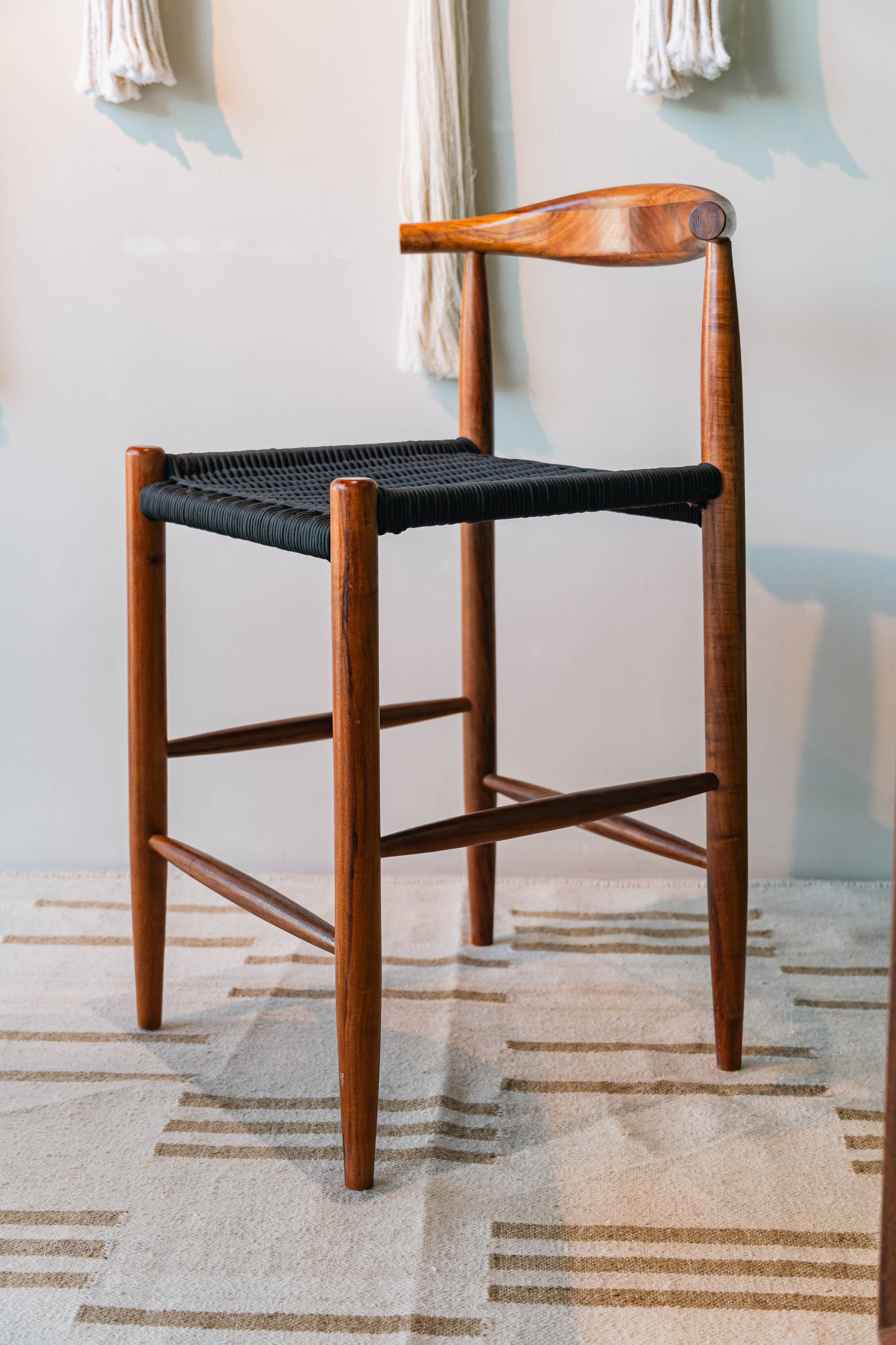 Banco de barra Roma - Sakal Macramé