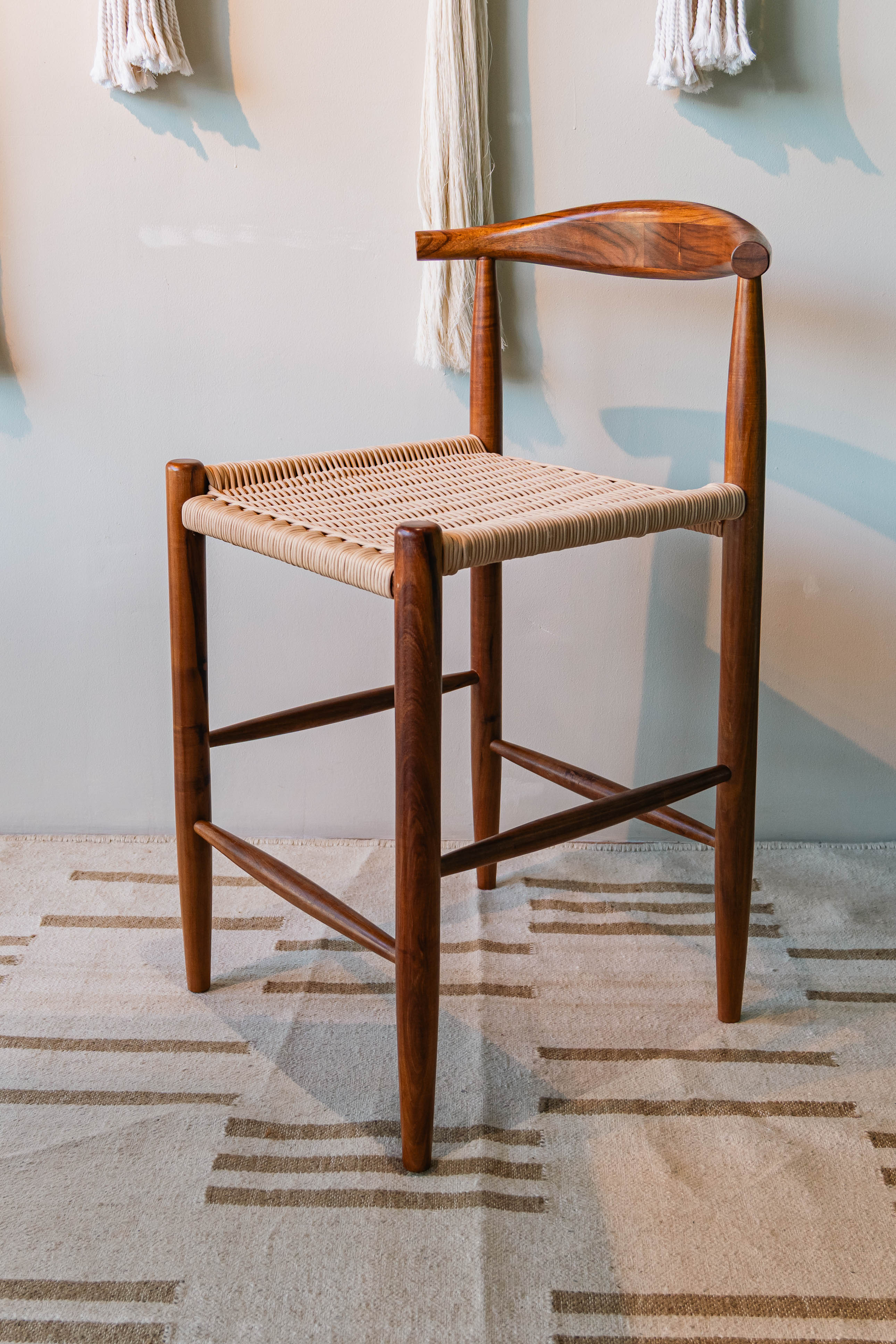 Banco de barra Roma - Sakal Macramé