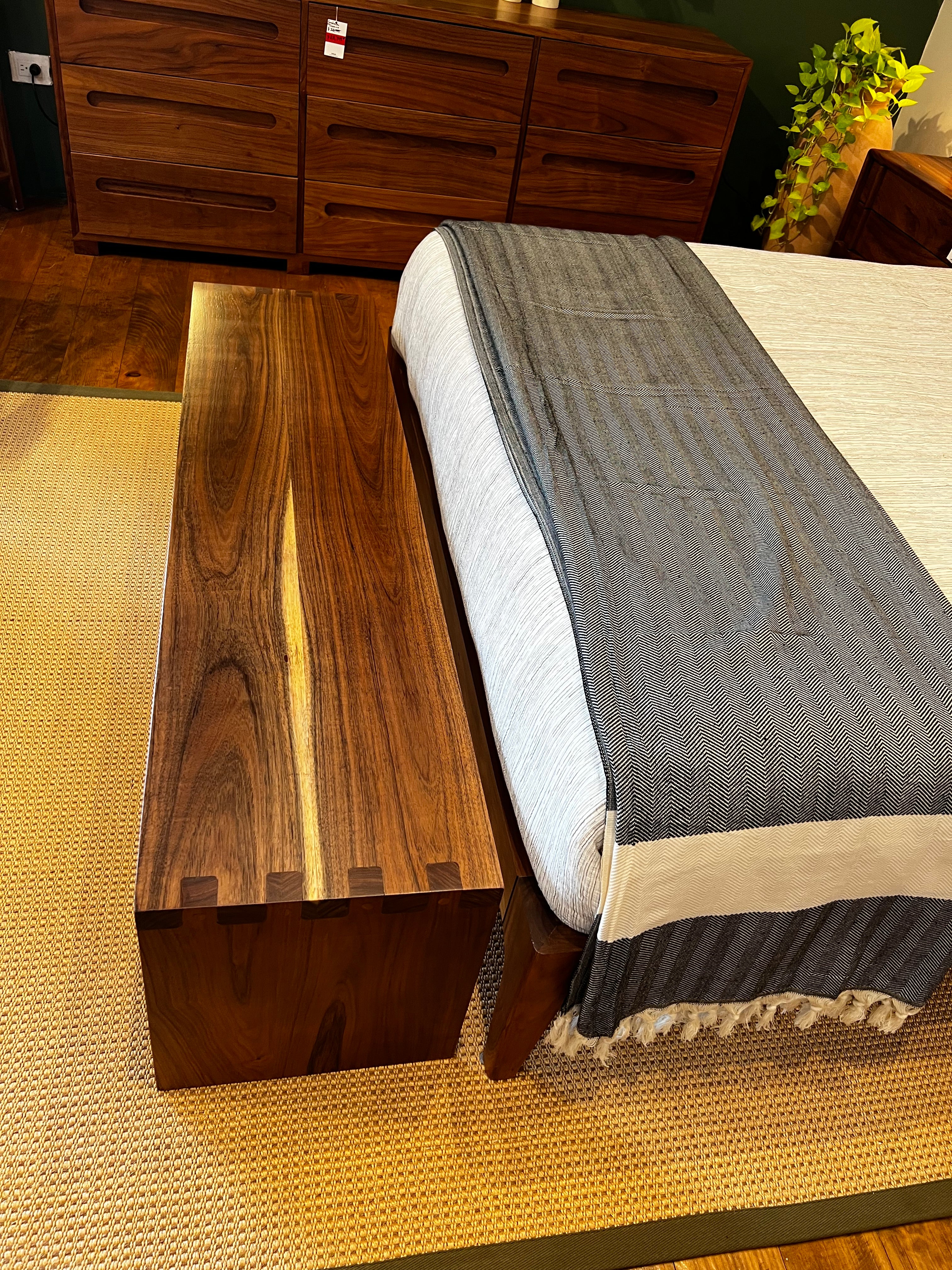 Banaca/Pie de Cama Modena - Sakal Macramé